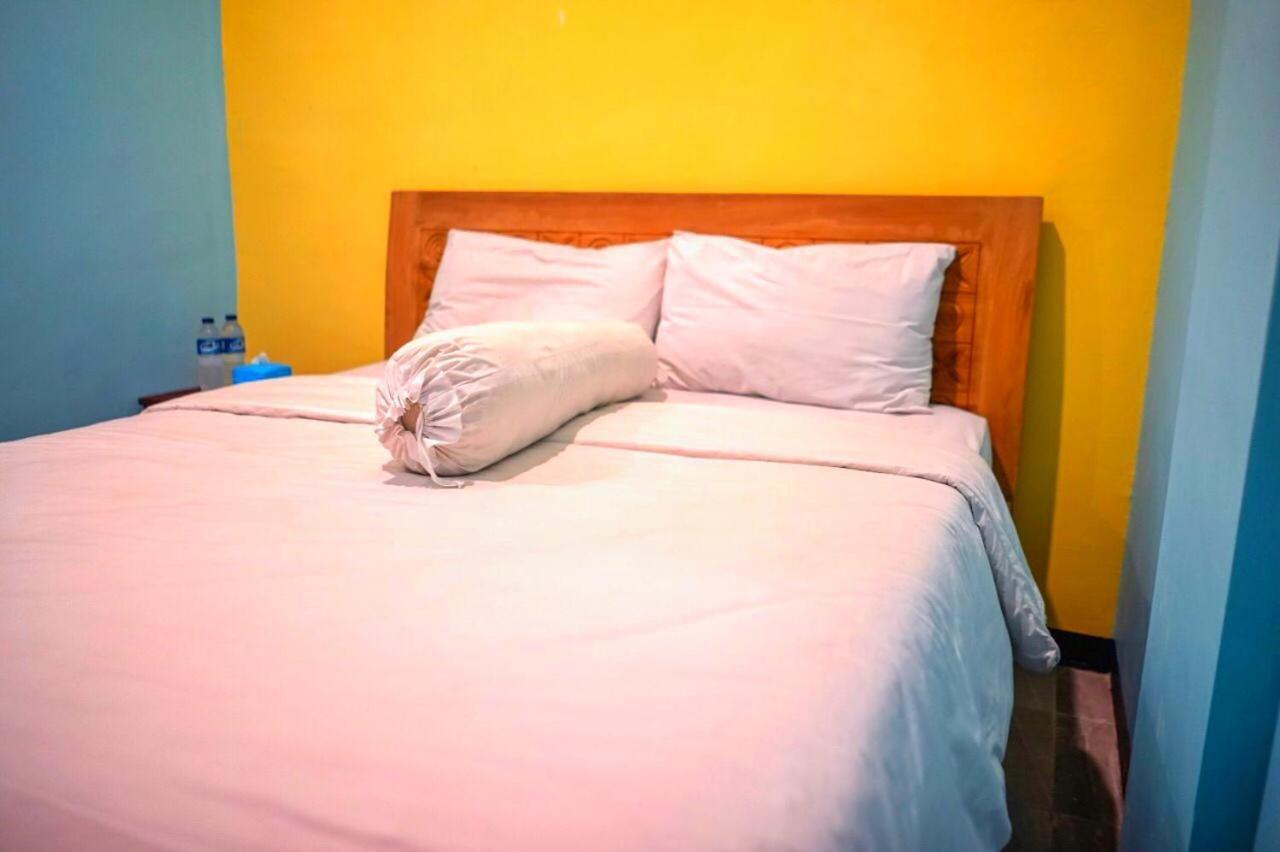 Roomz Budget Residence Semarang Exteriér fotografie