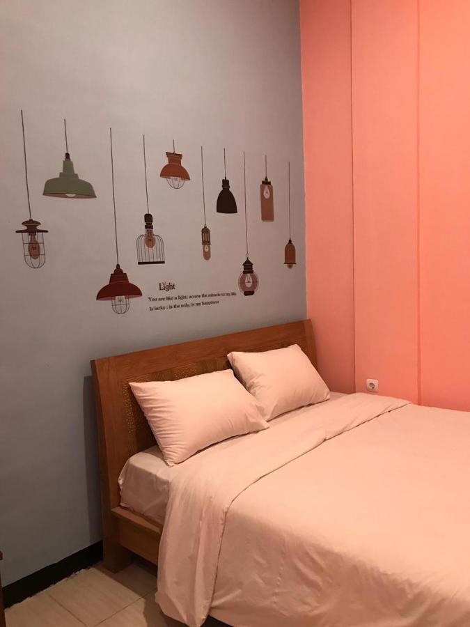 Roomz Budget Residence Semarang Exteriér fotografie