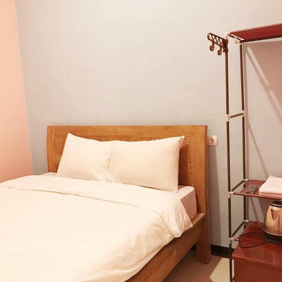 Roomz Budget Residence Semarang Exteriér fotografie